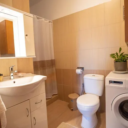 Nikorina Apts アパート Lefkáda